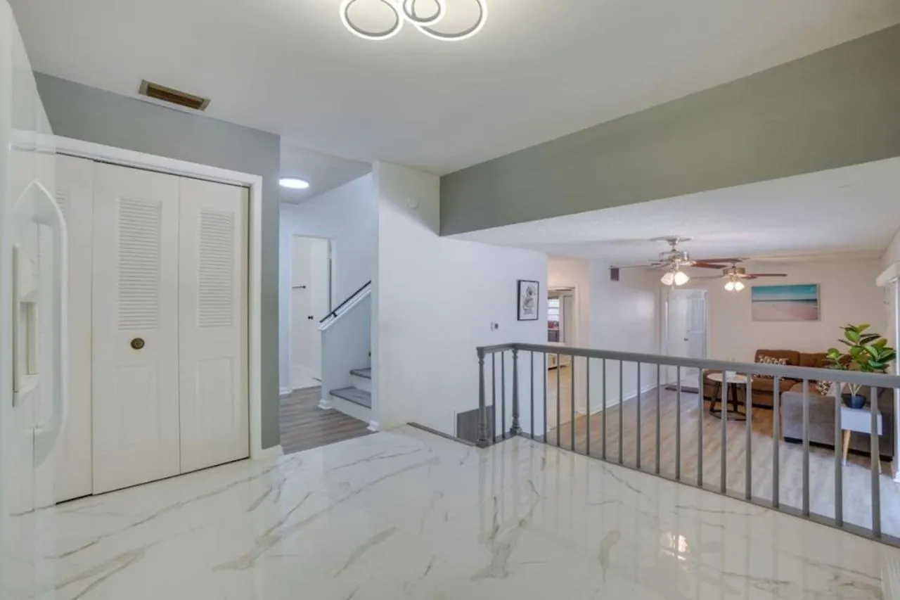 Pool Spacious Central Home 7Mile To Beach Tampa 0*,  USA