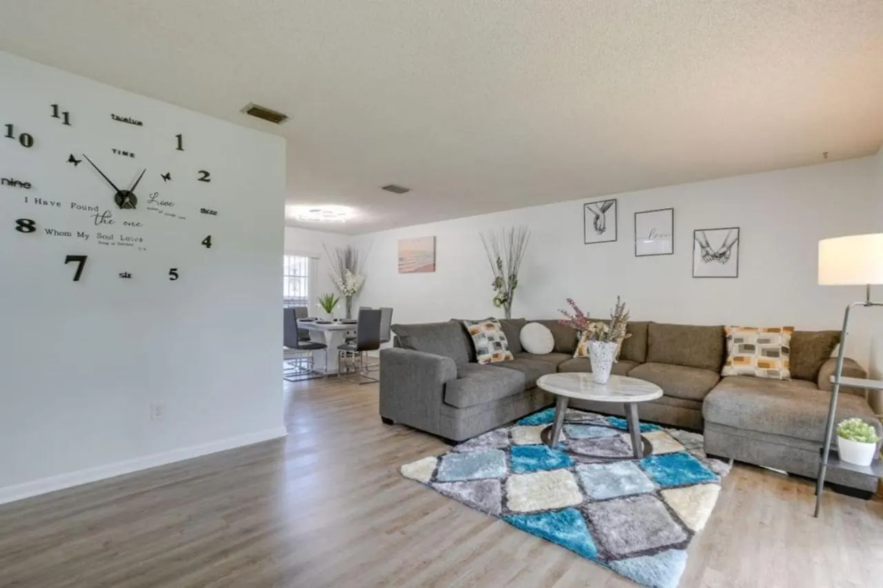 Pool Spacious Central Home 7Mile To Beach Tampa Feriehus